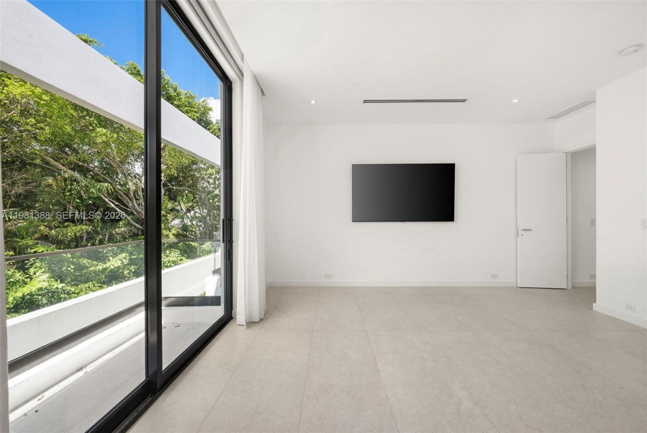 7700 SW 50th Ct , Miami, FL 33143 Photo