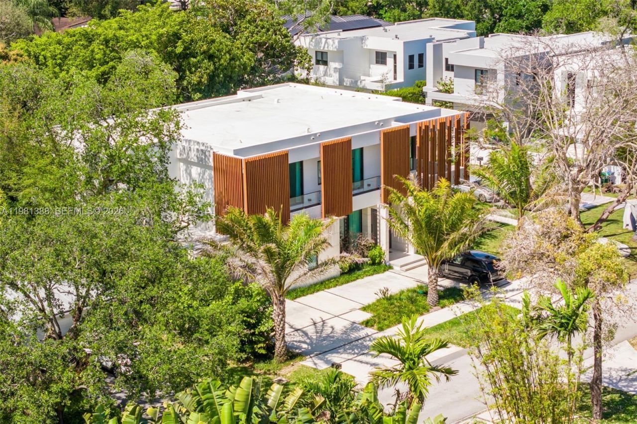 7700 SW 50th Ct , Miami, FL 33143 Photo