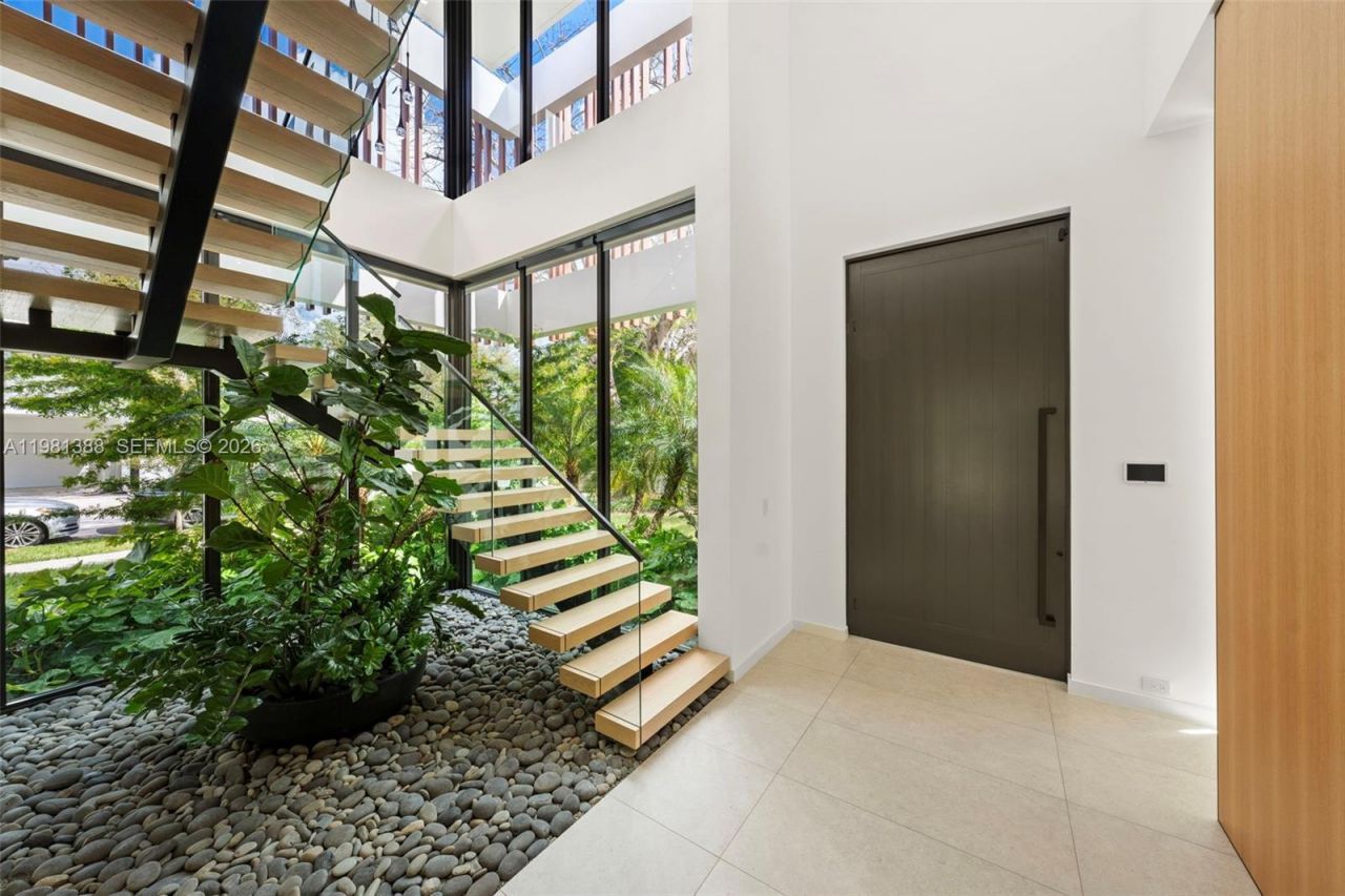 7700 SW 50th Ct , Miami, FL 33143 Photo