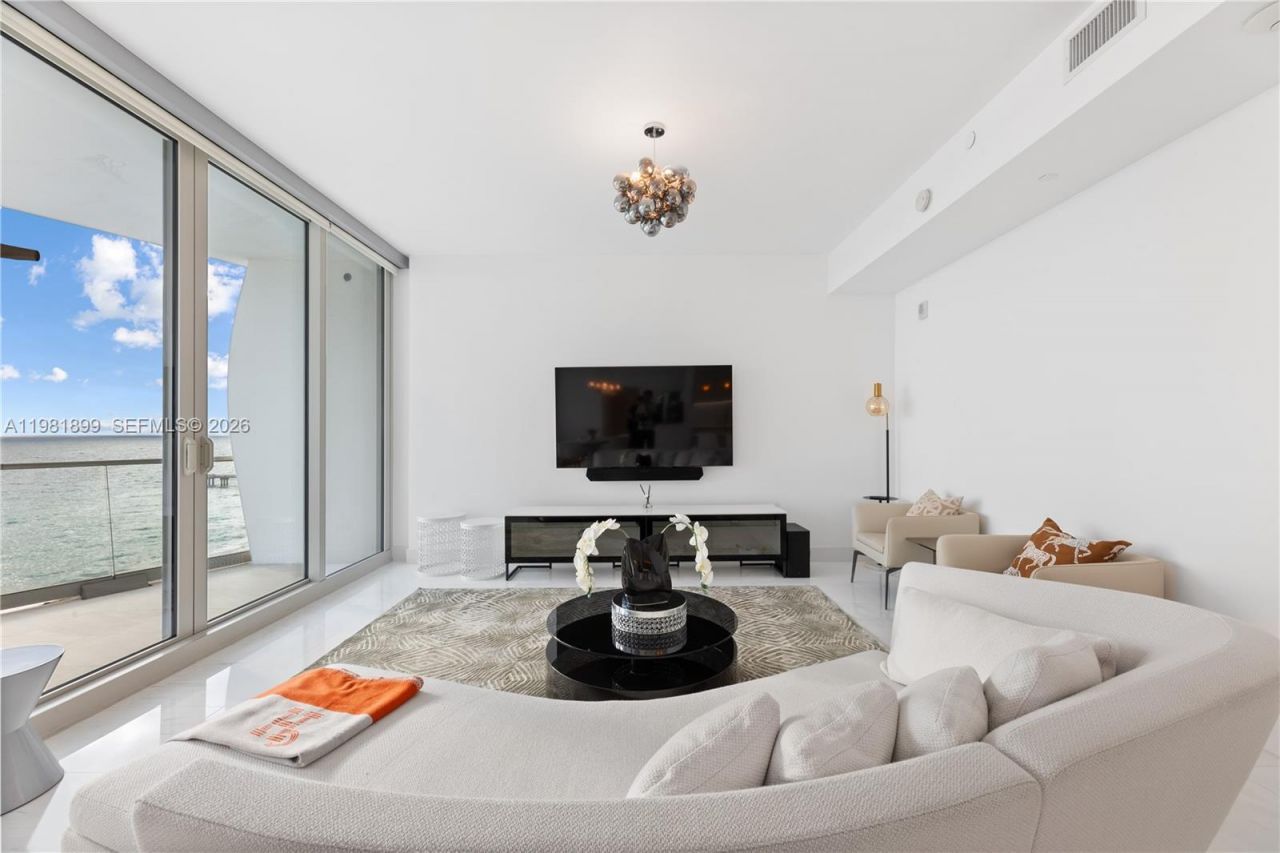 16901 Collins Ave , Unit 802, Sunny Isles Beach, FL 33160 Photo