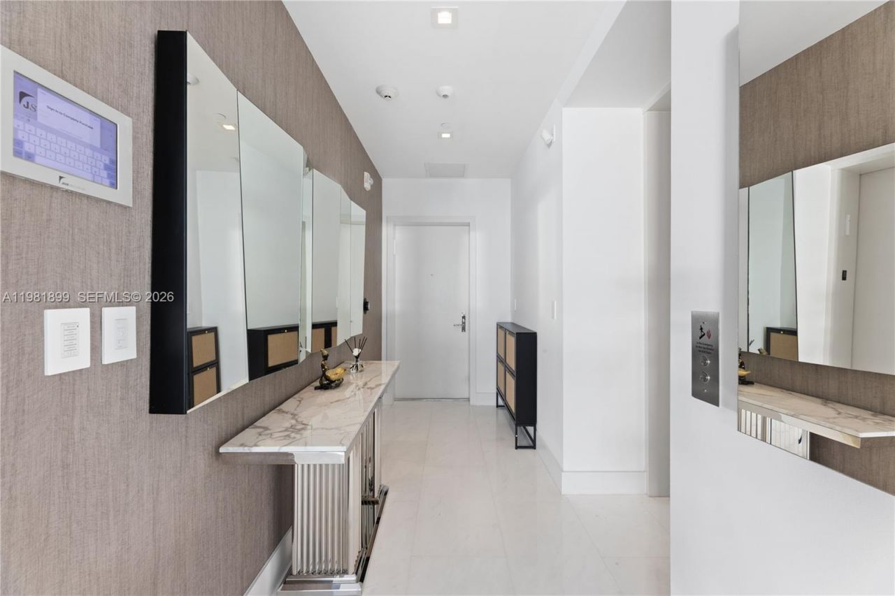 16901 Collins Ave , Unit 802, Sunny Isles Beach, FL 33160 Photo