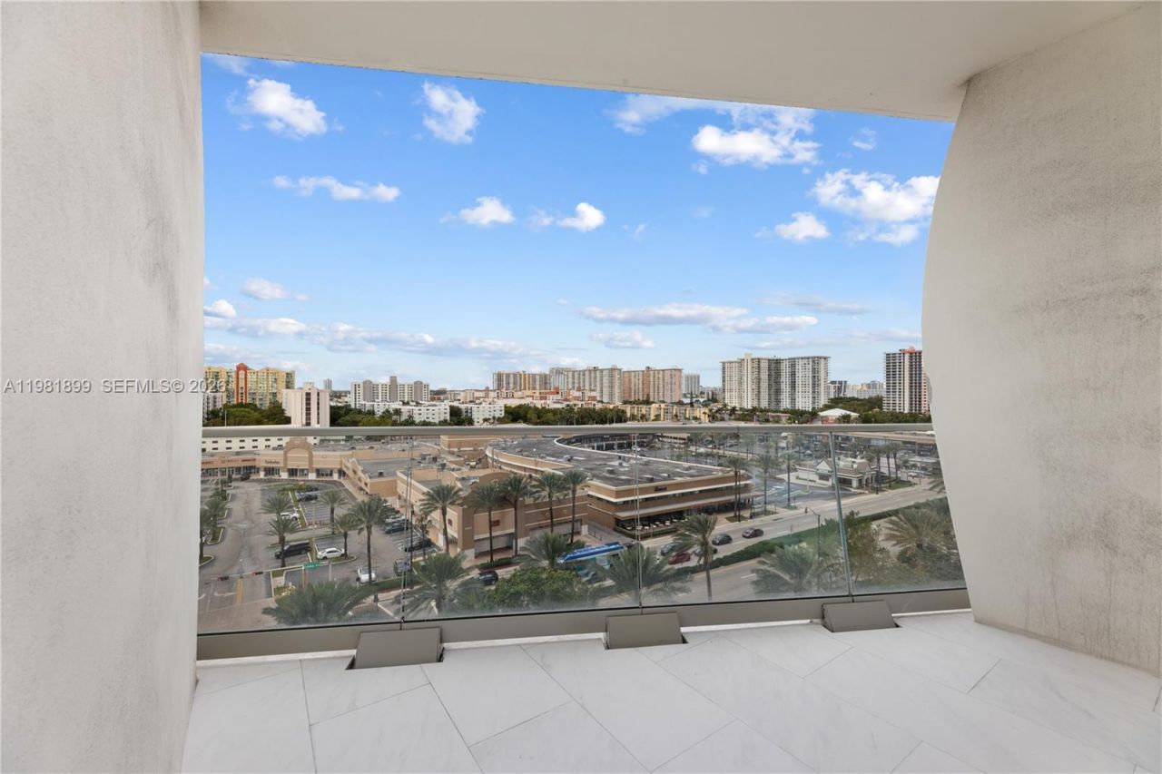 16901 Collins Ave , Unit 802, Sunny Isles Beach, FL 33160 Photo