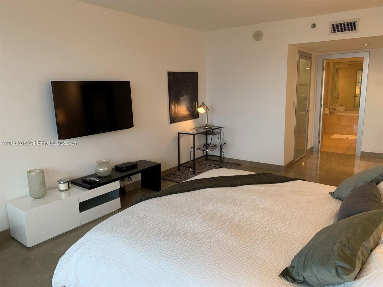 1830 S Ocean Dr , Unit 4608, Hallandale Beach, FL 33009 Photo