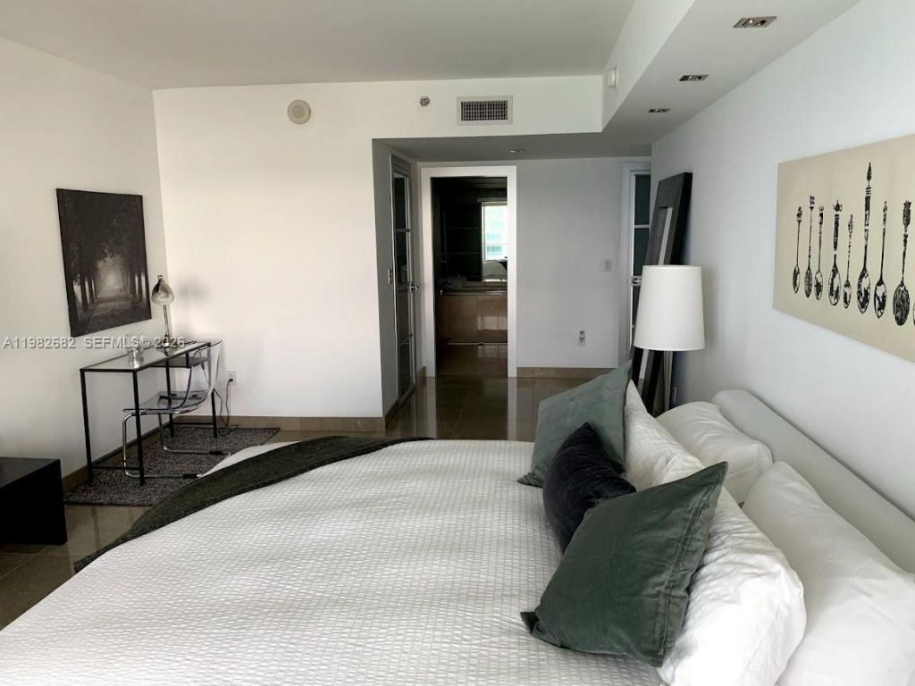 1830 S Ocean Dr, Unit 4608, Hallandale Beach, FL 33009 Photo