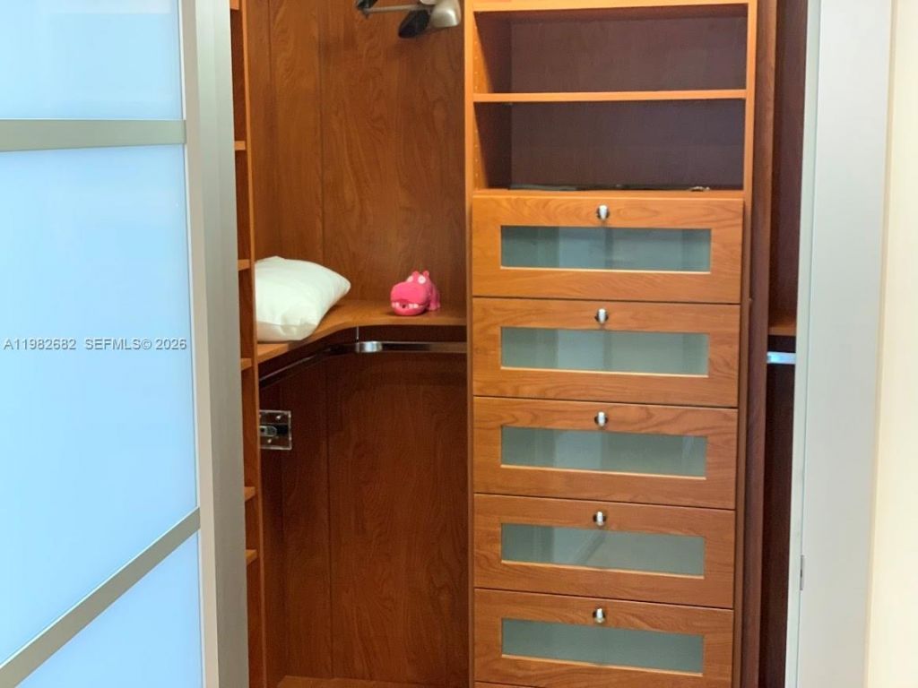 1830 S Ocean Dr, Unit 4608, Hallandale Beach, FL 33009 Photo