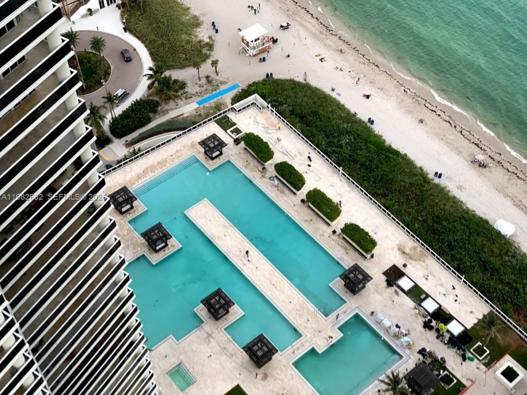 1830 S Ocean Dr, Unit 4608, Hallandale Beach, FL 33009 Photo