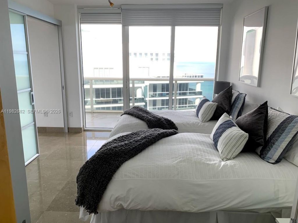 1830 S Ocean Dr, Unit 4608, Hallandale Beach, FL 33009 Photo