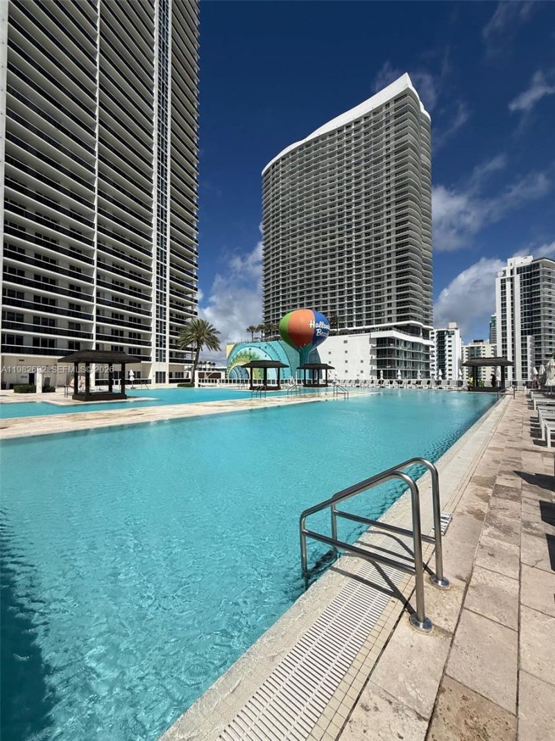 1830 S Ocean Dr, Unit 4608, Hallandale Beach, FL 33009 Photo
