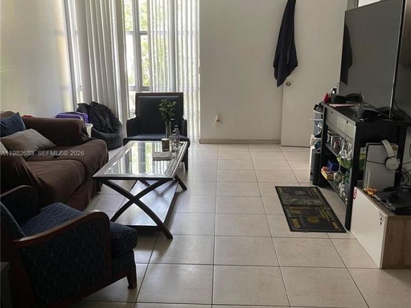 210 172nd St , Unit 323, Sunny Isles Beach, FL 33160