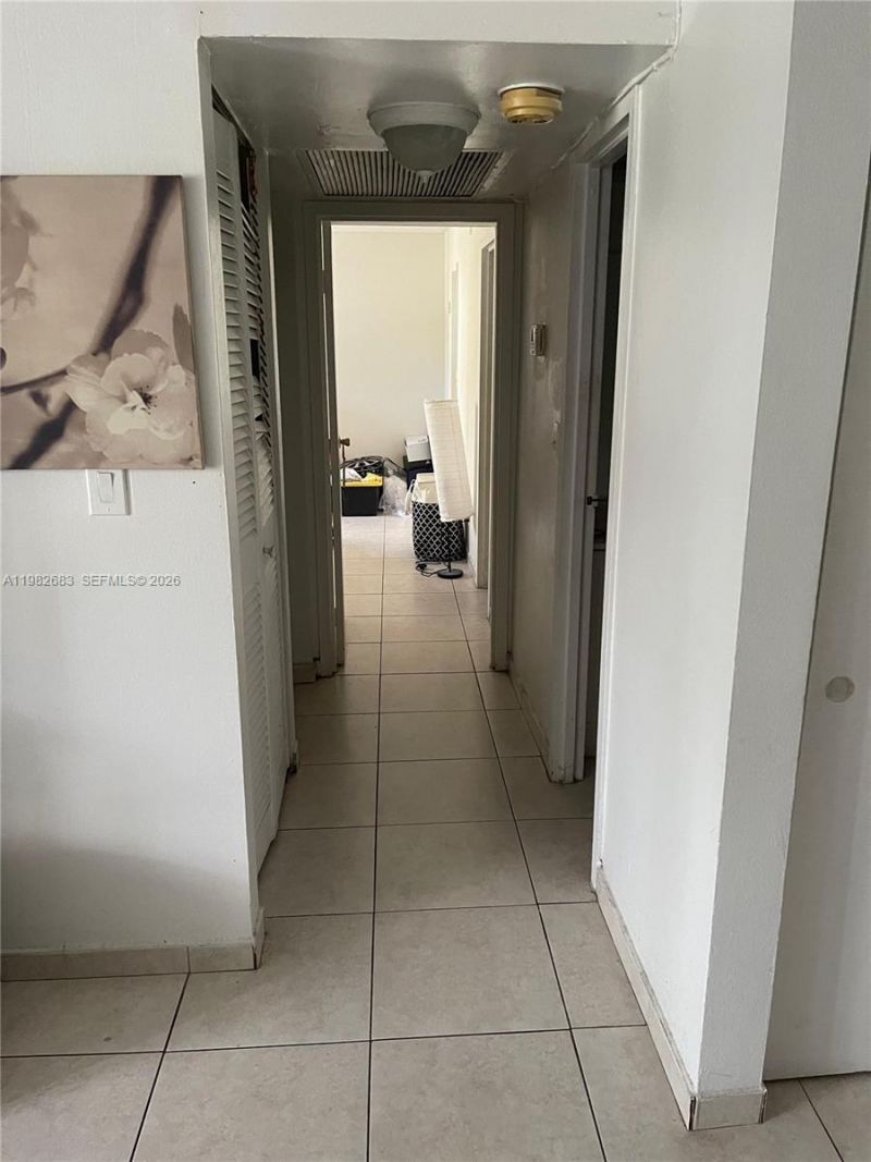 210 172nd St , Unit 323, Sunny Isles Beach, FL 33160 Photo