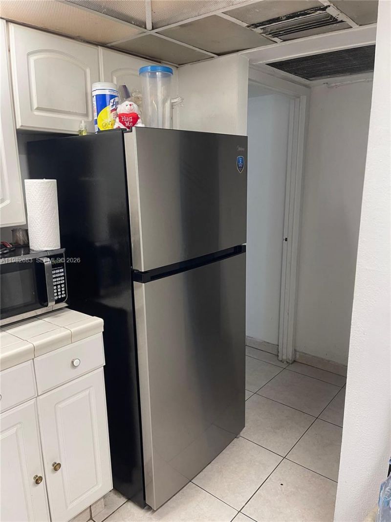 210 172nd St , Unit 323, Sunny Isles Beach, FL 33160 Photo