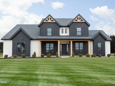 2107 Ashley Court, Perrysburg, OH 43551