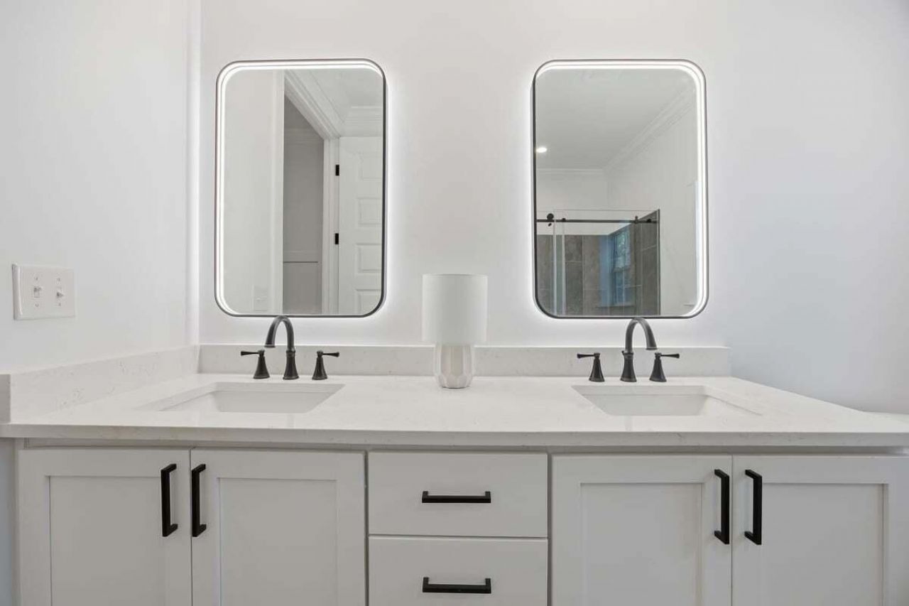 1550 Larry Street Photo 11