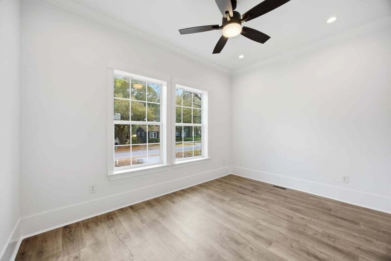 1550 Larry Street Photo 13