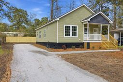 1550 Larry Street photo 4