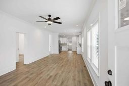 1550 Larry Street photo 4