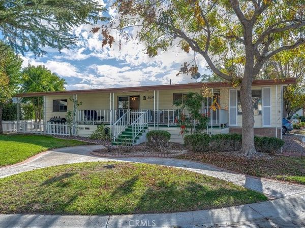21216 BLUE CURL WAY, Unit #212, Canyon Country, CA 91351