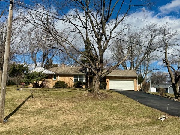 4N015 Kenwood Avenue, West Chicago, IL 60185