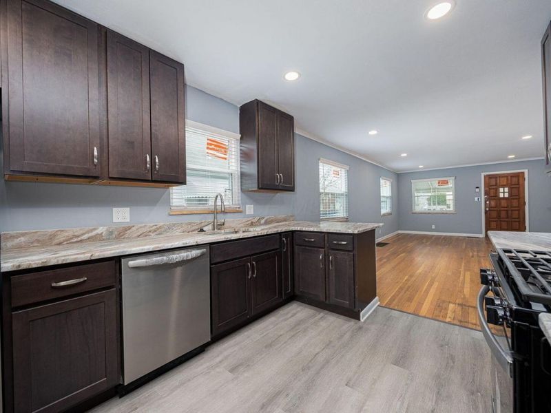 903 S Harris Avenue, Columbus, OH 43204 Photo 8