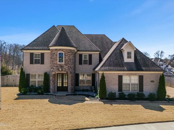 1586 Carlee Drive, Hernando, MS 38632