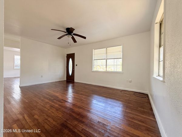 1002 Avenue F, McComb, MS 39648