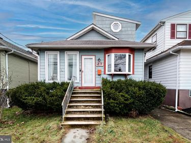 27 LINCOLN AVENUE, MOUNT EPHRAIM, NJ 08059