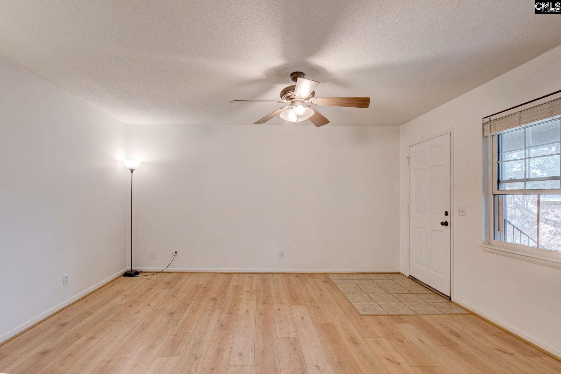 528 Wimbledon Court Photo 11