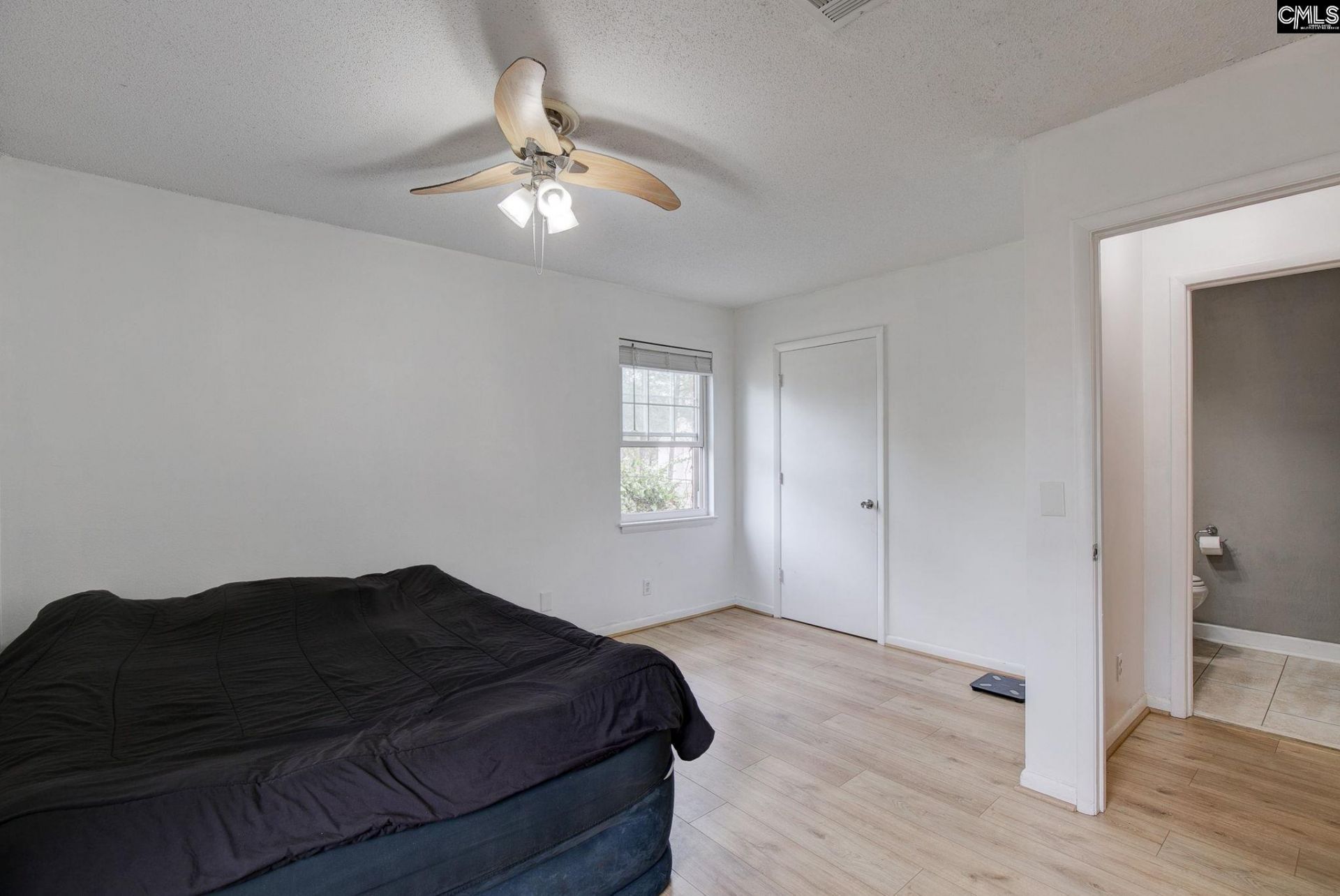 528 Wimbledon Court Photo 18