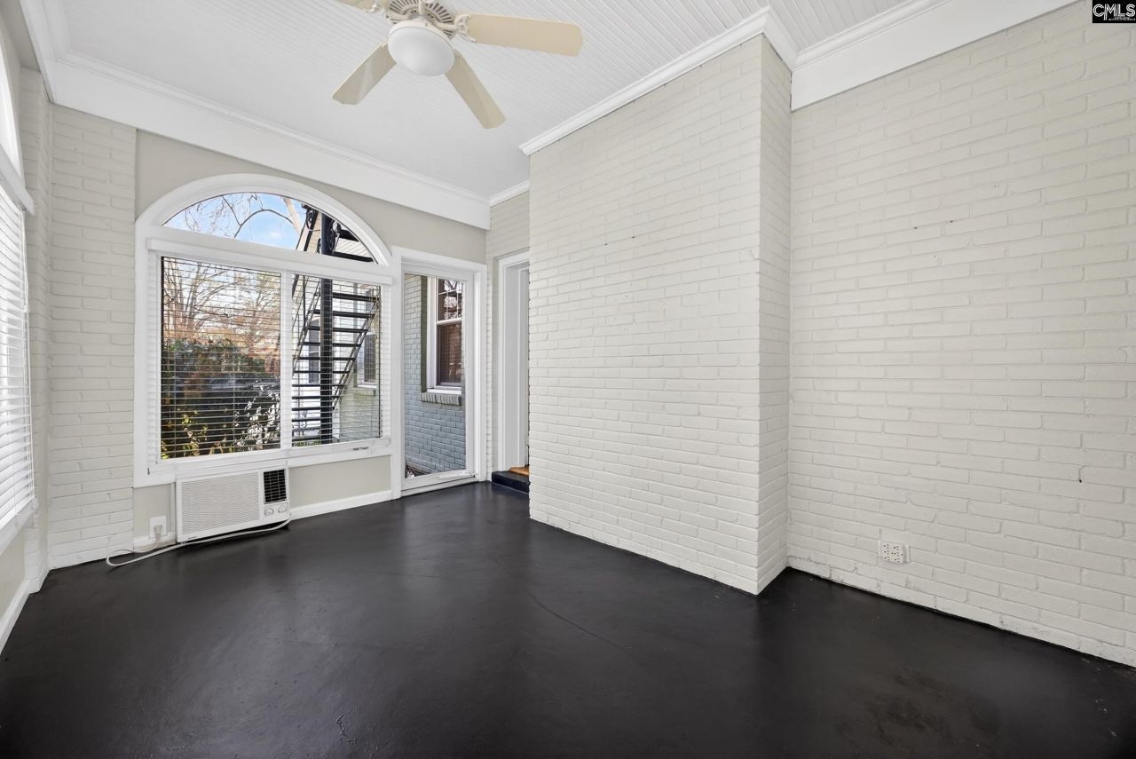 2726 Burney Drive  Photo 6