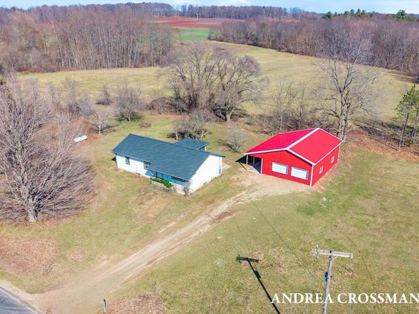 2027 64th Street, Fennville, MI 49408
