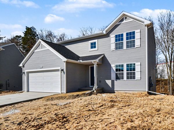 1005 Cedarwood Drive, Greenville, MI 48838