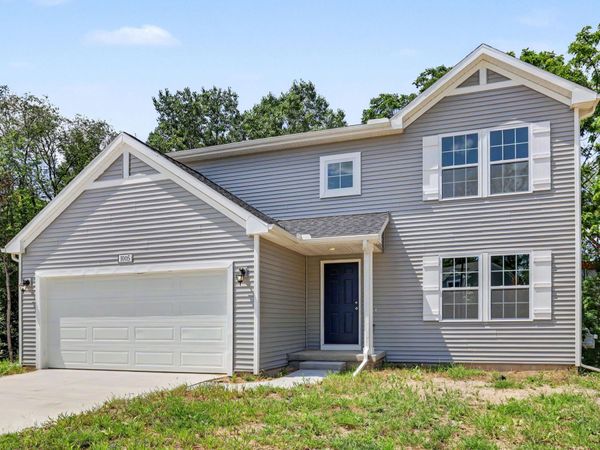 1005 Cedarwood Drive, Greenville, MI 48838