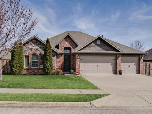 6307 S 58th Street, Rogers, AR 72758