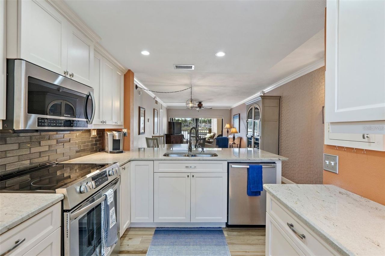 6277 Bahia Del Mar Boulevard, Unit 110, Saint Petersburg, FL 33715 Photo