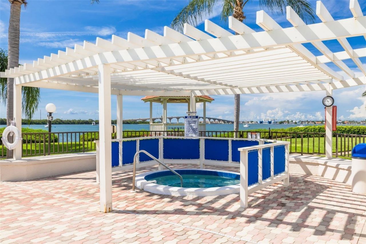 6277 Bahia Del Mar Boulevard, Unit 110, Saint Petersburg, FL 33715 Photo