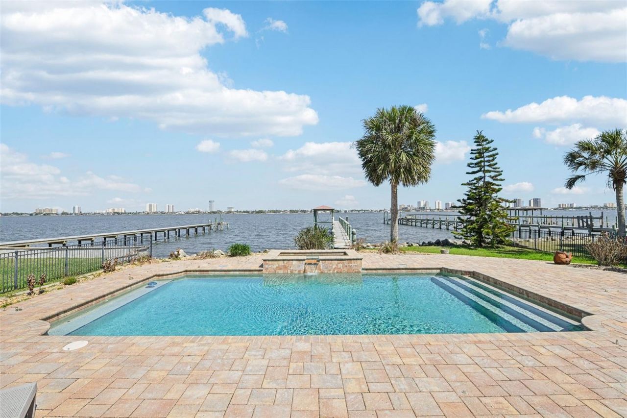 2227 S Palmetto Avenue, South Daytona, FL 32119 Photo