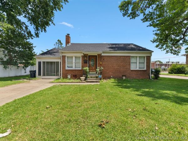 4247 S Owasso Avenue , Tulsa, OK 74105