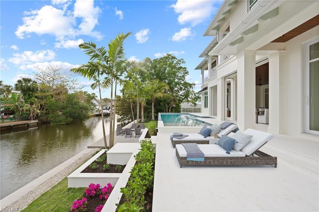 408 16th Ave S, Naples, FL 34102 Photo