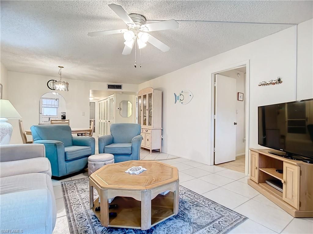 180 Turtle Lake Ct, Unit 103, Naples, FL 34105 Photo