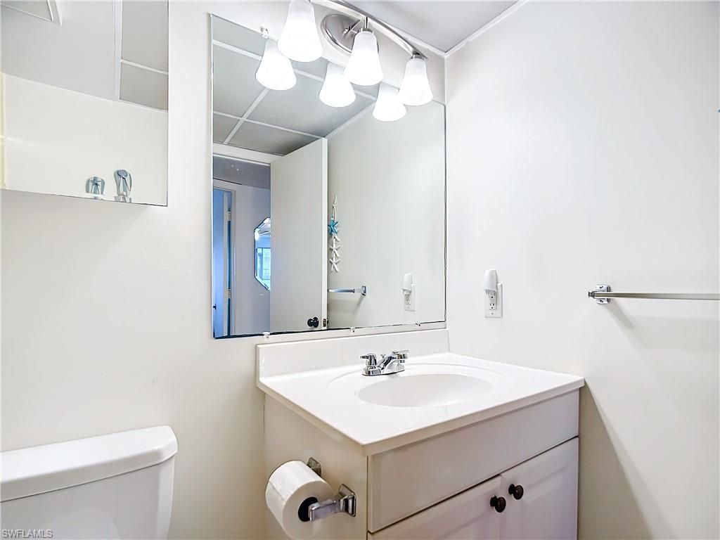180 Turtle Lake Ct, Unit 103, Naples, FL 34105 Photo