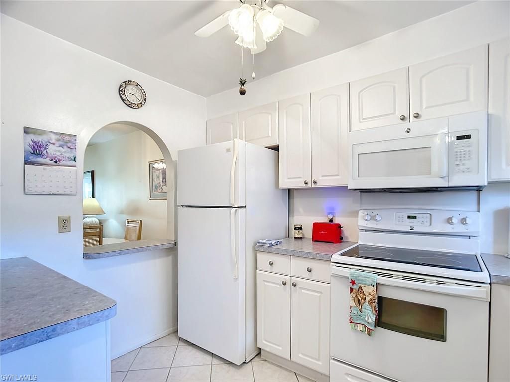 180 Turtle Lake Ct, Unit 103, Naples, FL 34105 Photo