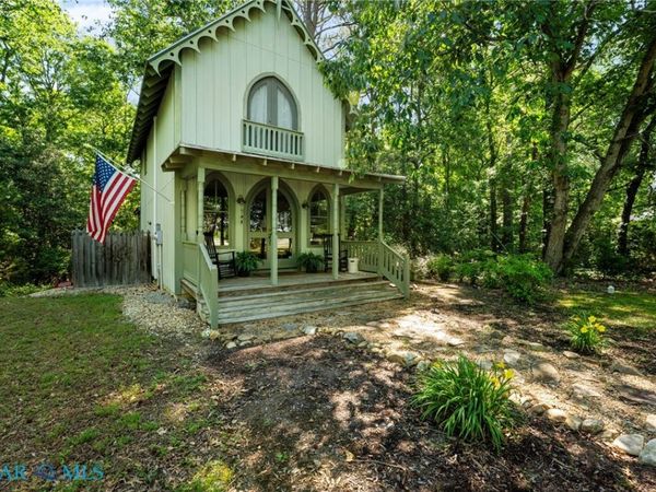 23 Park Place, Irvington, VA 22480