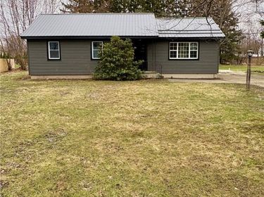 32 Chautauqua Street, Fredonia, NY 14063