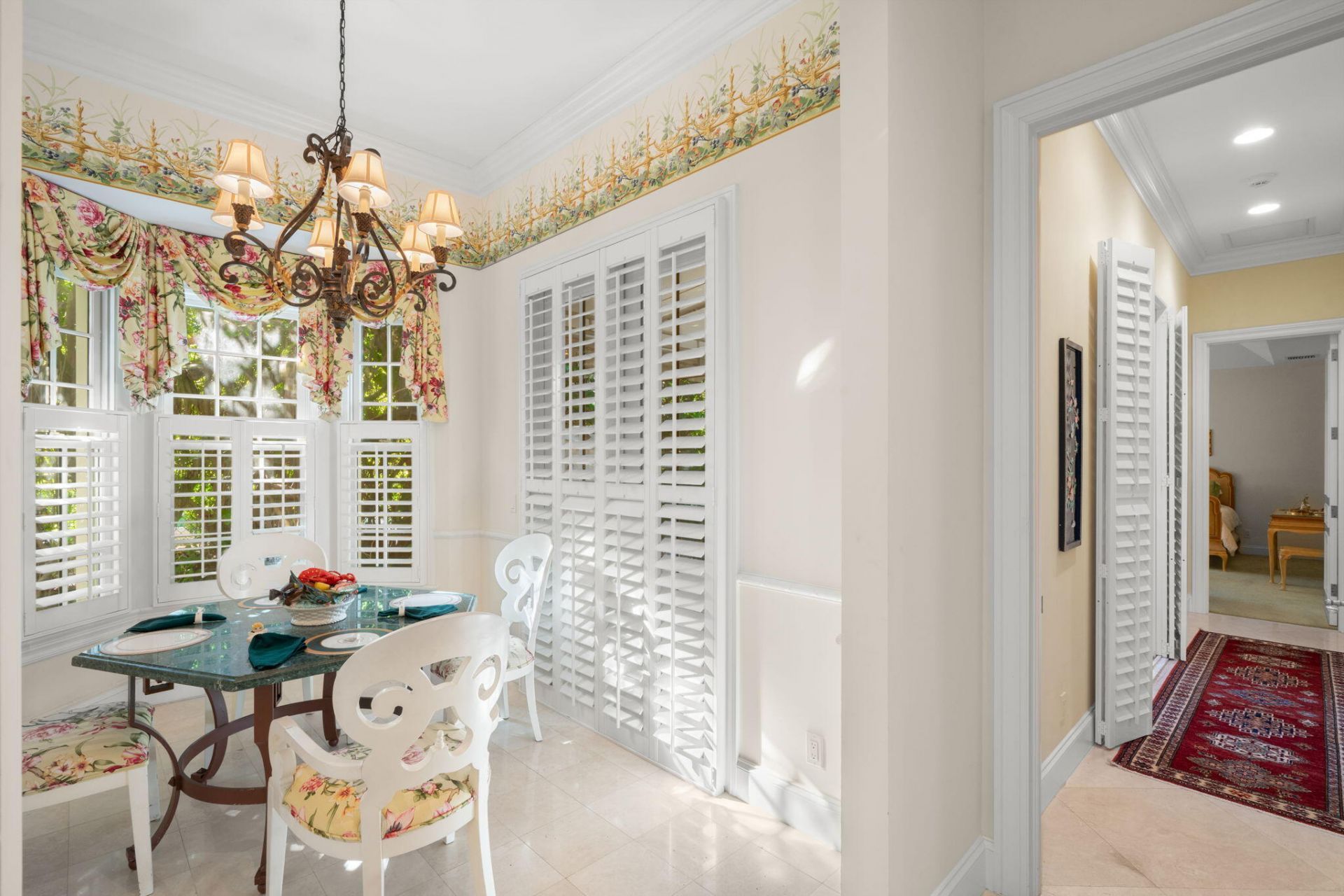 255 Cherry Lane, Palm Beach, FL 33480 Photo