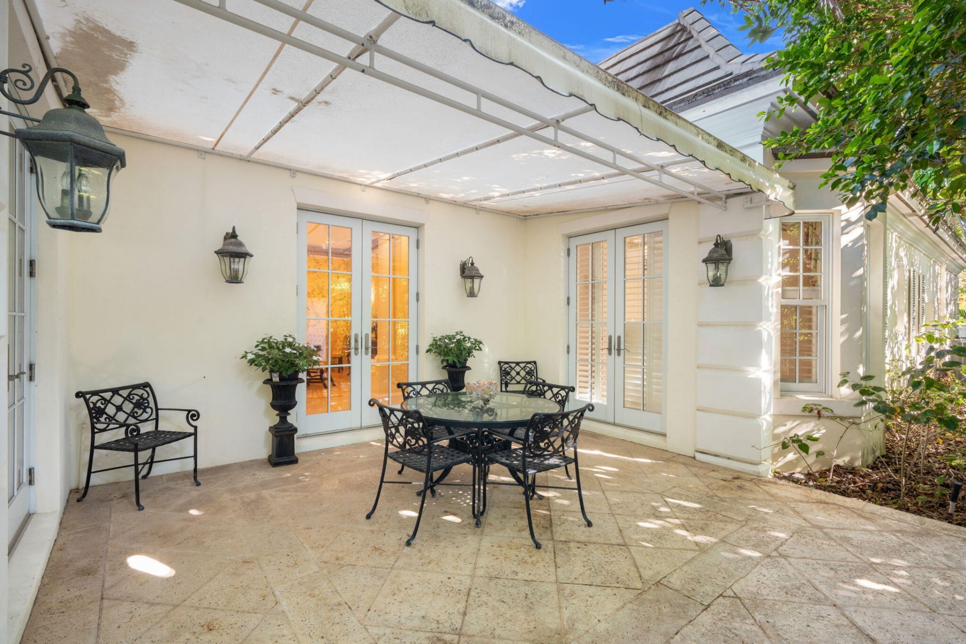 255 Cherry Lane, Palm Beach, FL 33480 Photo