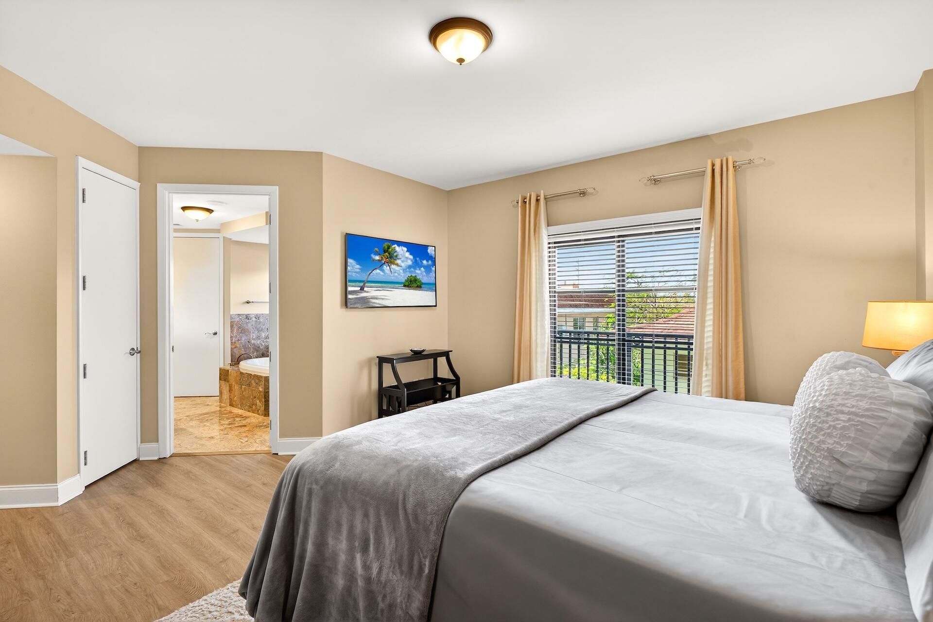 2409 N Ocean Boulevard, Unit 328, Fort Lauderdale, FL 33305 Photo