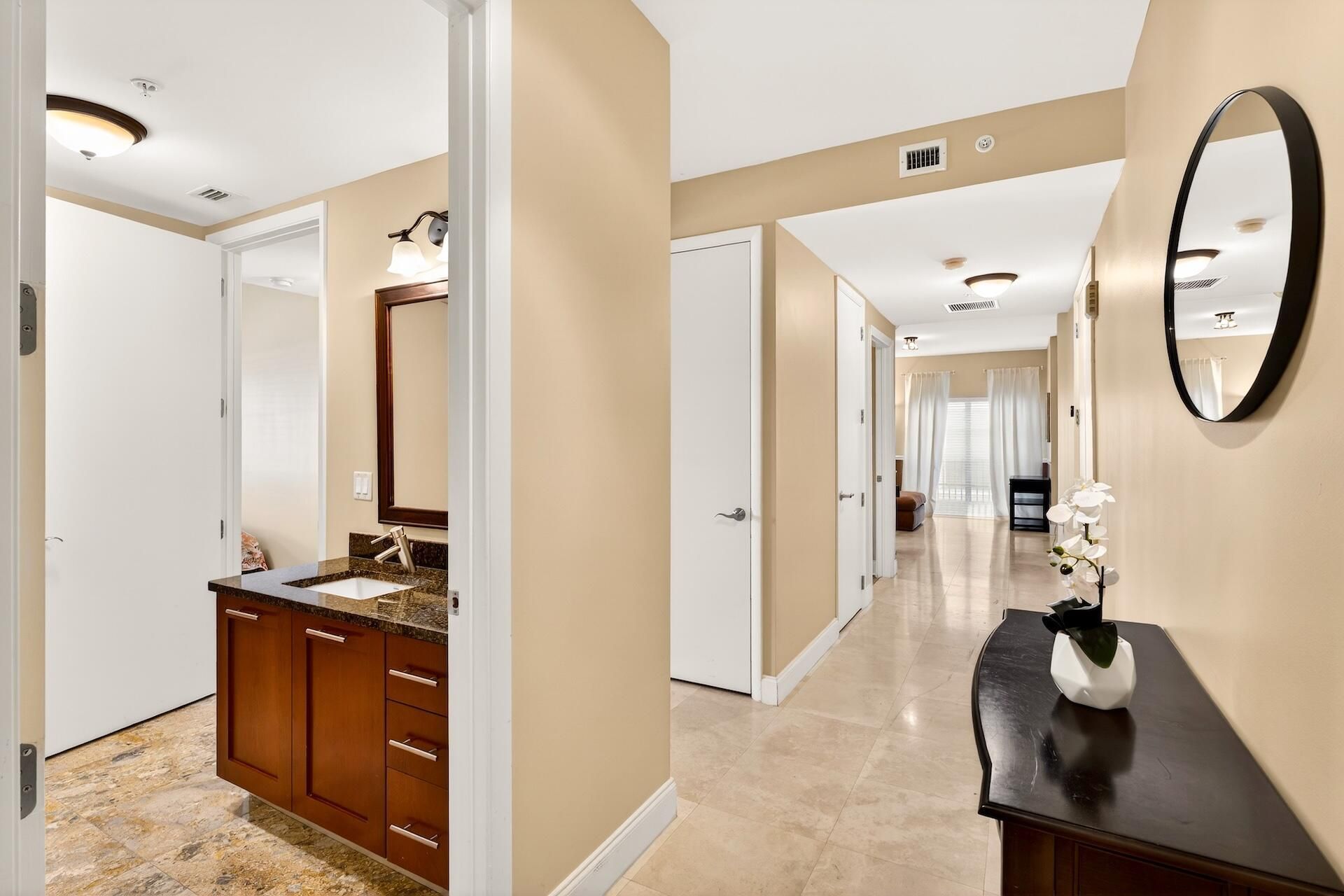 2409 N Ocean Boulevard, Unit 328, Fort Lauderdale, FL 33305 Photo