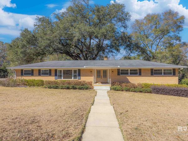 202 Confederate Drive, Spanish Fort, AL 36527