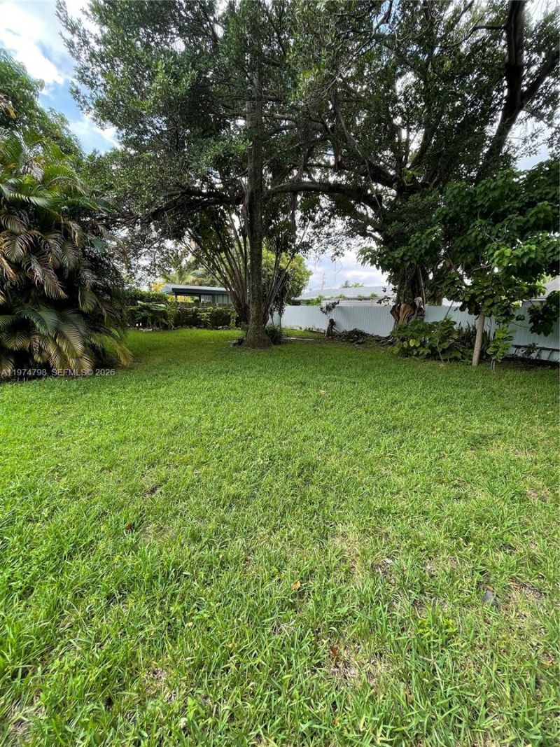 204 SW 7th Ave, Hallandale Beach, FL 33009 Photo