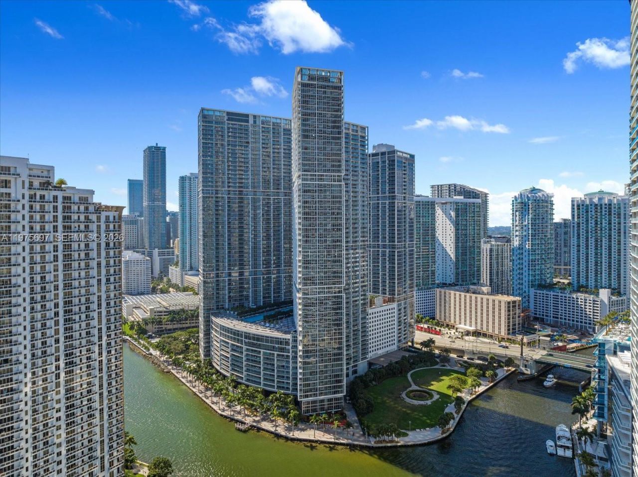 485 Brickell Ave, Unit 1807, Miami, FL 33131 Photo